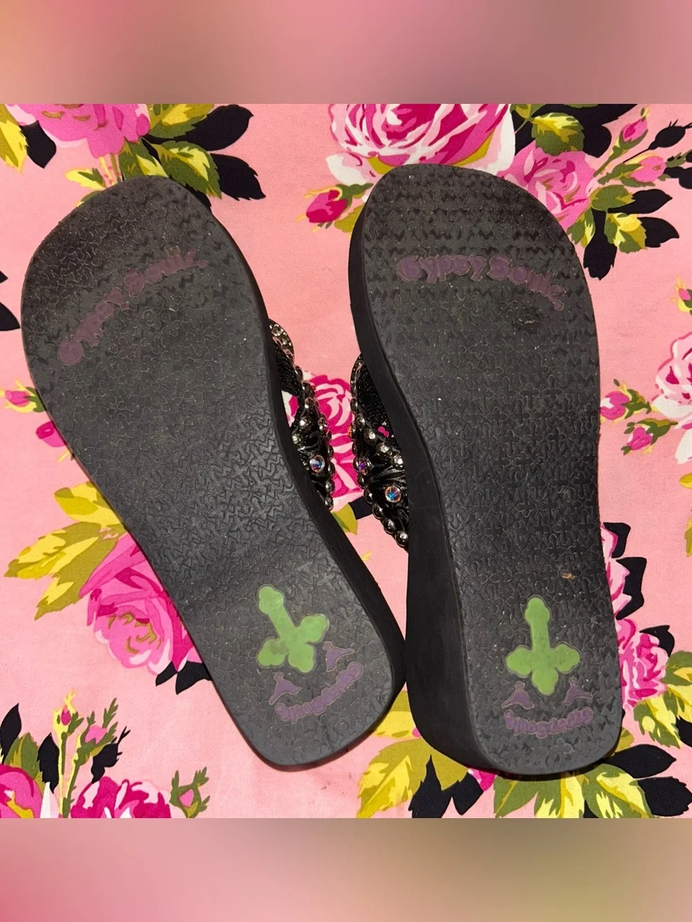 Gypsy soule 3” Black crystal platform sandals flip flops 90’s Y2K vintage shoes